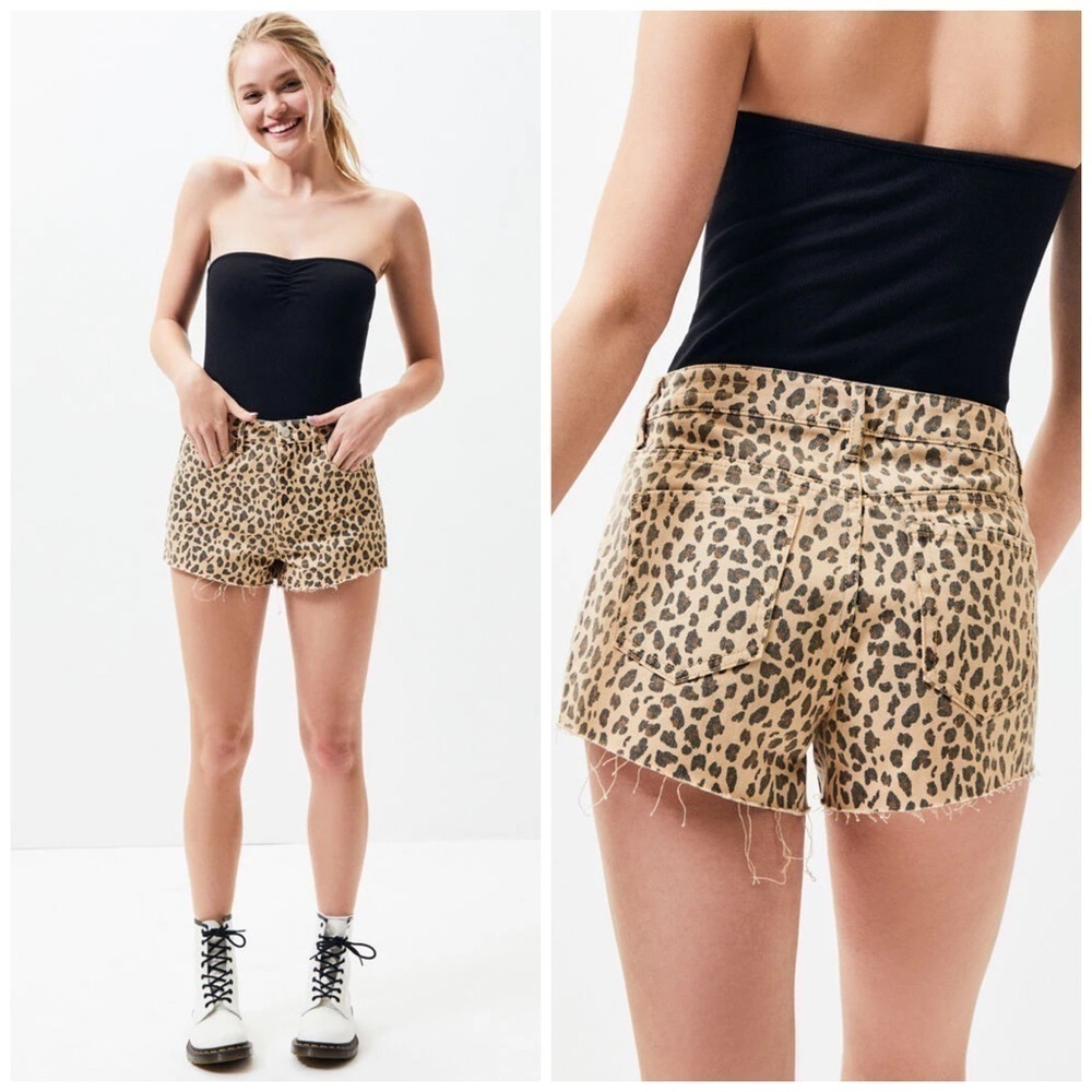 Pacsun High Rise Festival Short Leopard Raw Hem 24